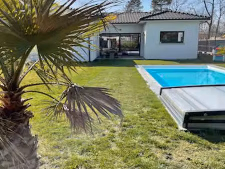 saint-aubin-de-médoc  145 m²  5 chambres  piscine  dpe a
