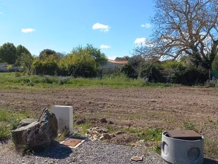 terrain 547 m² saint just luzac