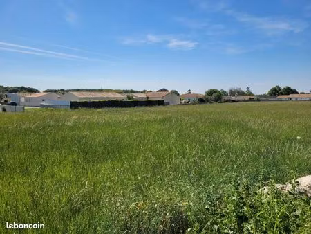 terrain 513 m² semussac