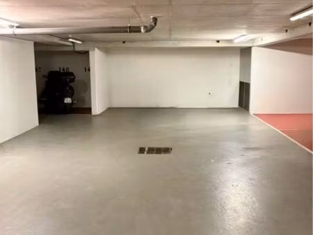 parking moto location aubervilliers proche pantin et paris résidence sécurisé