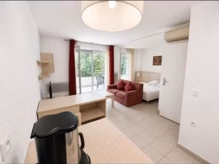 studio idéal frontalier / bail court