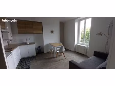 pour étudiant  f2 semi-meublé lumineux  fonctionnel 1er étage vue traversante rue et jardi