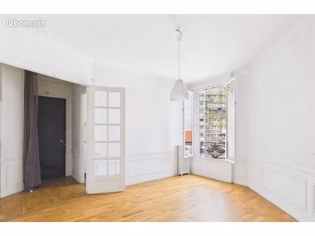 appartement 2 pièces - 47 m² - rue du poteau