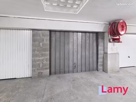 garage/box 12 m² aix en provence