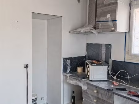 location appartement t2 en cours de rénovation 28m²