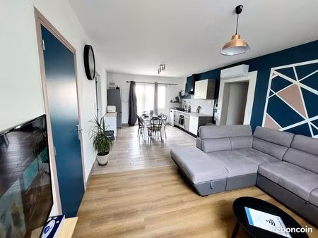 t3 rdc meublé rénové – terrasse 30 m² – garage 45 m² – centre espalion