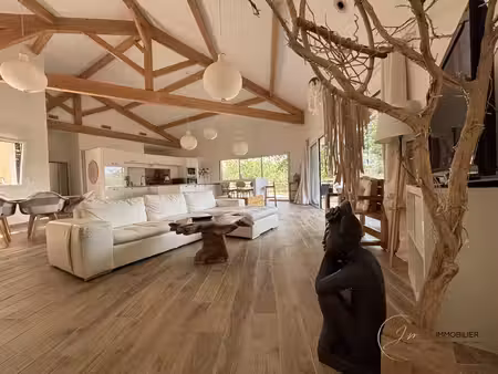villa contemporaine d'exception 178 m2 avec gîtes  vue panora