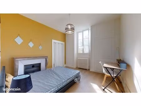 appartement 1 pièce 11 m²