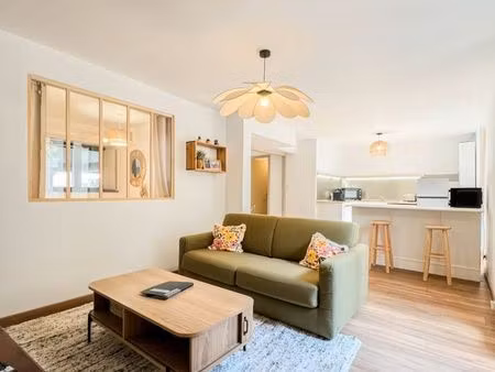 à louer – appartement meublé 50 m² – centre de la roche-posay■ situé en plein cœur de la r