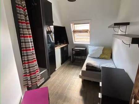 studio 10 m2 meublé  avenue niel  17e