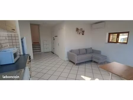 t2 meublé de 41 m² – calme – parking privatif – saint-chef
