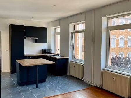 t2/3 rénové dans l’ancien de 62 m2 à louer strasbourg
