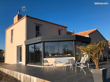 loue maison 140 m²