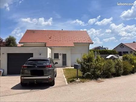 maison 115 m2 à louer avec jardin privatif