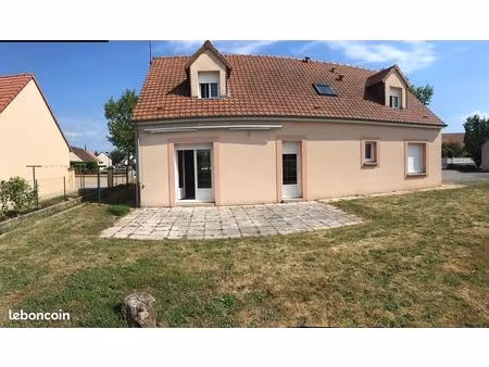 à louer maison 4 chambres