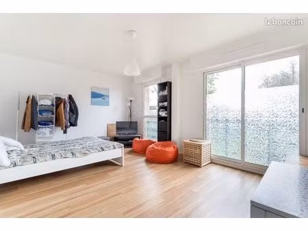 studio meublé 30m² - proche métro - parking inclus