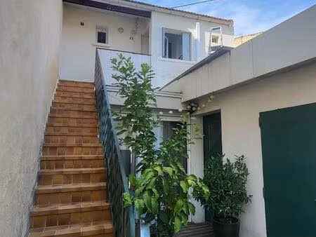 f2 proche d'antigone 38 m²