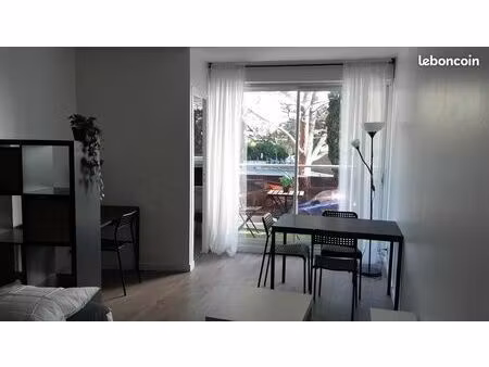 particulier loue  à étudiant  studio meublé proche métro saouzelong et fac rangeuil 540 cc