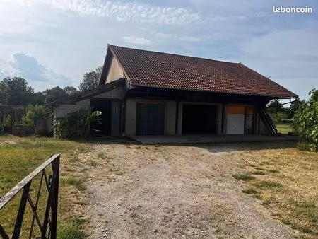 grand hangar 350 m² avec terrain de 3 500 m² – à louer – pouilly-sur-saône