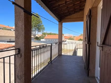 location appartement 1 pièce 36m² istres 13800