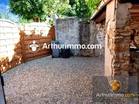 location appartement 2 pièces 42 m2 à savigny-le-temple