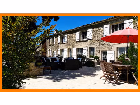 vente maison 16 pièces 400 m2 à la réole