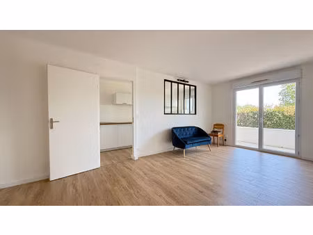 vente appartement 3 pièces  61.00m²  la roche