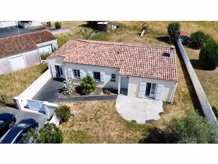 vente maison 5 pièces 121 m² à cozes (17120)  273 000 €