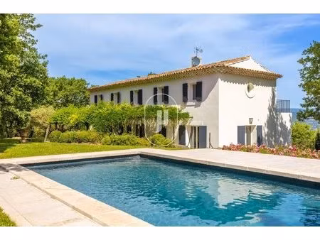 villa avec piscine à vendre dans le luberon