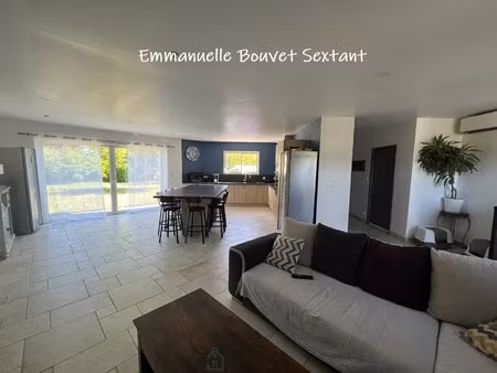 maison contemporaine de plain-pied  4 chambres  2 sde  2 wc  double-garage  2000 m² de...