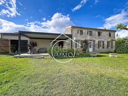 vente maison 7 pièces 188 m² à sainte-terre (33350)  247 000 €