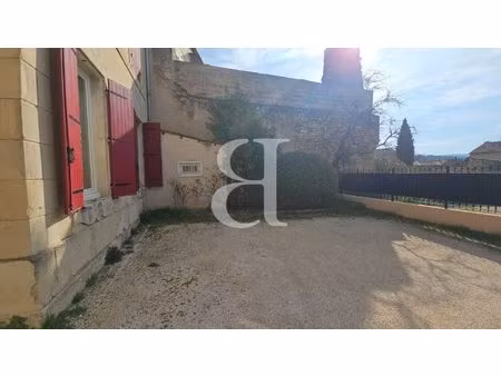 maison bourgeoise avec terrain attenant à vendre à valréas.