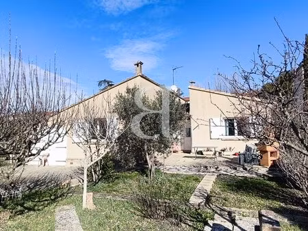 villa avec terrain attenant à valréas.
