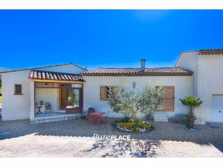 mas provençal d’exception – vue sur le luberon – environnement confidentiel