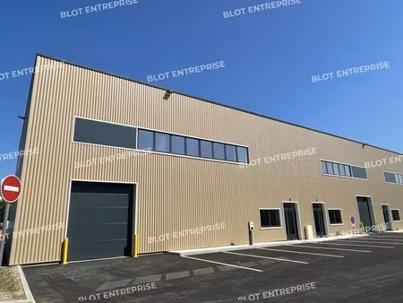location local d’activités carquefou 44470 309m²