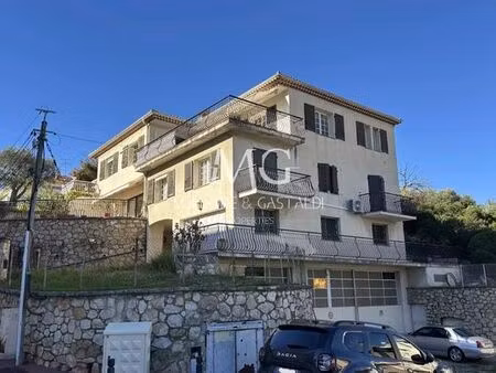 prestigieux immeuble de rapport en vente à cannes  france