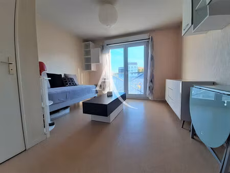 studio meublé - quartier république nantes