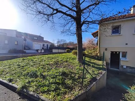 maison meublée t3 - 76 m² - rezé.