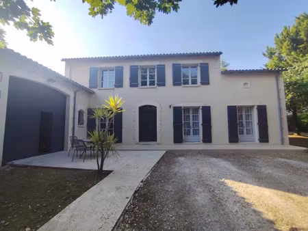 vente maison 9 pièces 200 m² à linars (16730)  290 000 €
