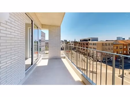 antwerpen - lichtrijk nieuwbouwappartement met top afwerking