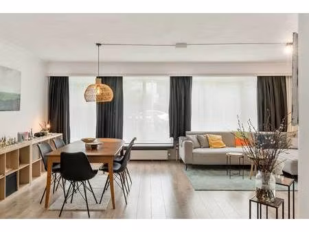 appartement te koop in berchem met 2 slaapkamers