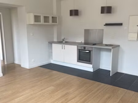 location appartement  41.00m²  nantes