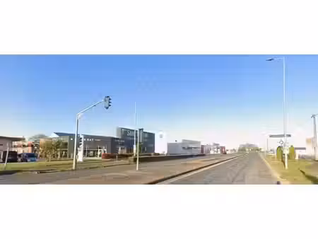 location commerce 1700m²