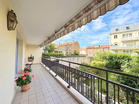vente appartement 3 pièces  82.00m²  rosny