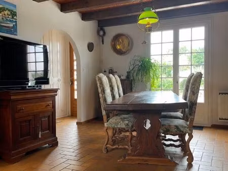 vente maison 6 pièces  130.00m²  saint