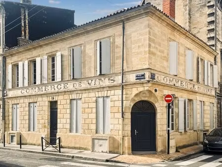 bordeaux saint-seurin – splendide duplex en pierre de 80 m² (88 m² au sol) – 3 chambres /.