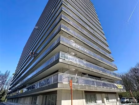 appartement te koop in sint-niklaas met 1 slaapkamer