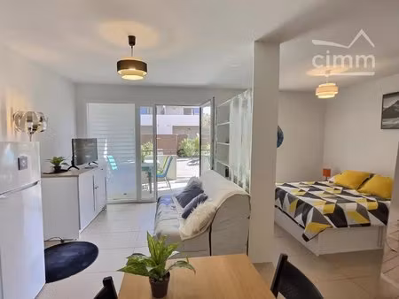 charmant t2 avec jardin et parking privé