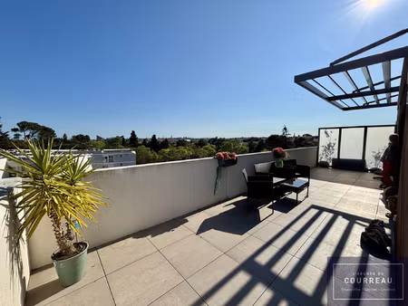f2 de 43.30 m2 avec toît terrasse de 34.10 m2