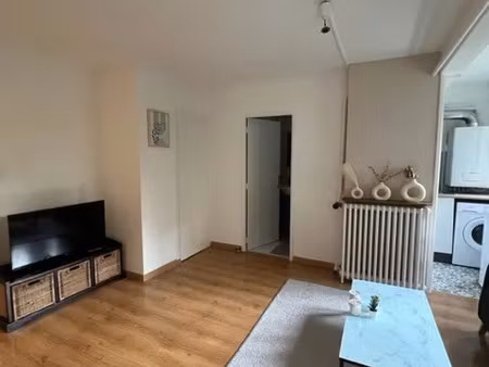 location appartement 2 pièces 34 m² à dijon (21000)